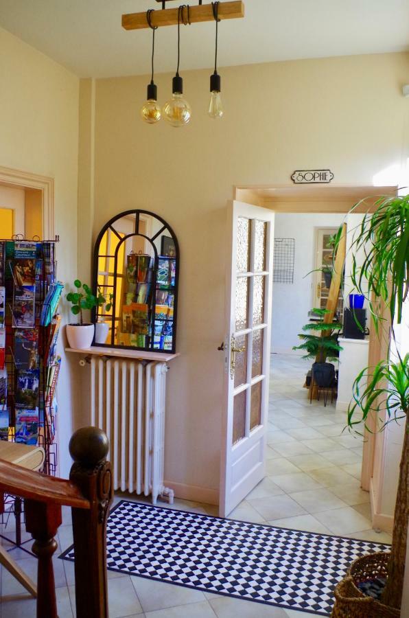Le Clos Des Fees Asnières-sur-Oise Екстериор снимка
